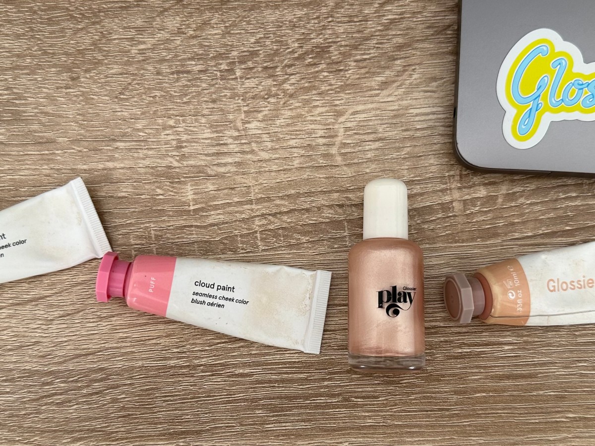 What’s in My Beauty Corner:&nbsp;Glossier